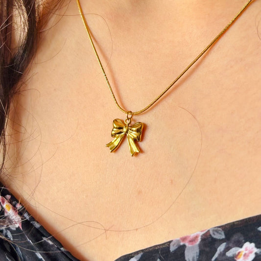 Riva Knot Necklace