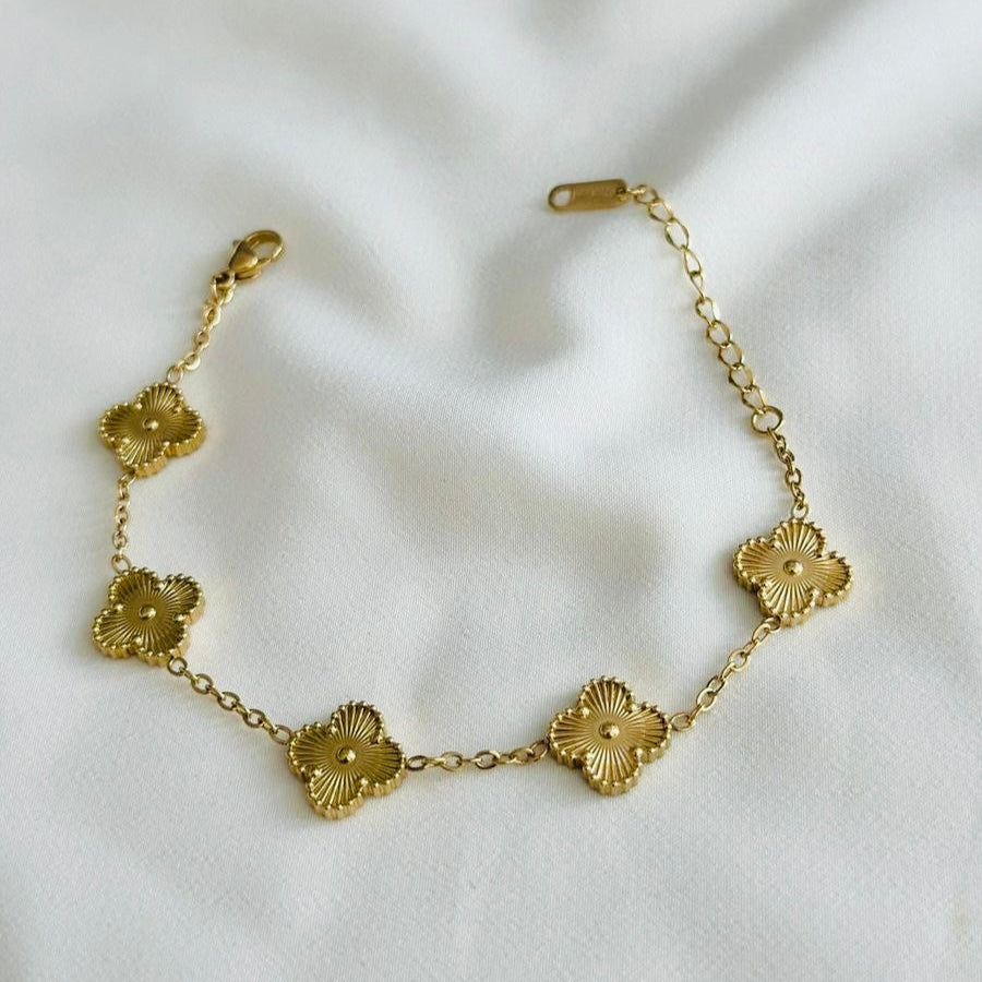 Golden Clove Bracelet