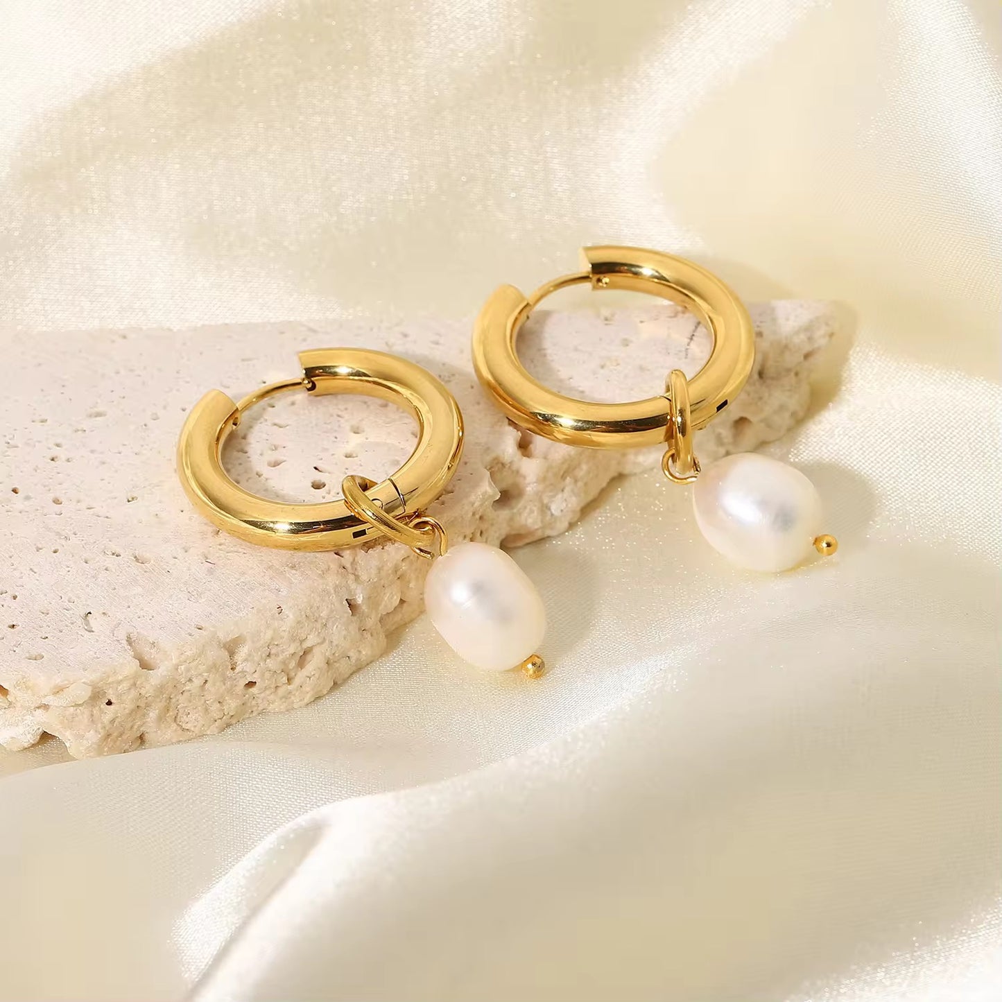 Twisted Shine Earrings