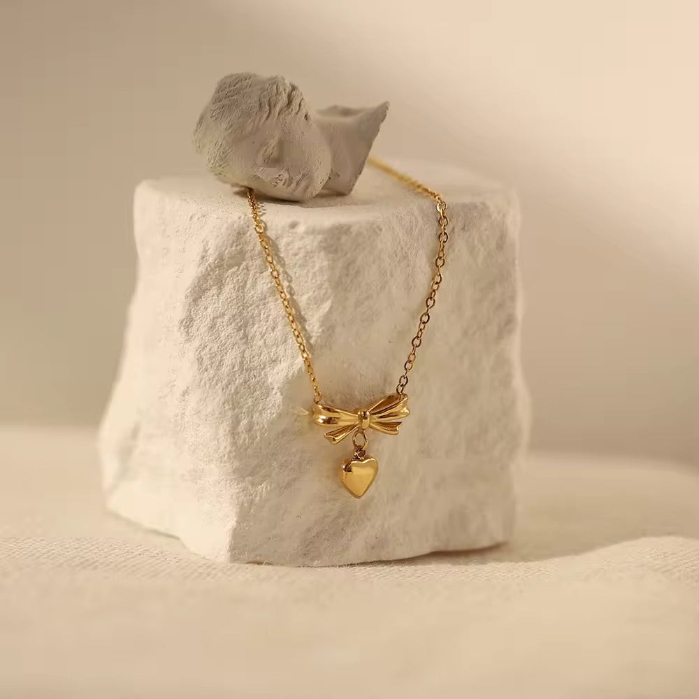 Heart n Bow Necklace