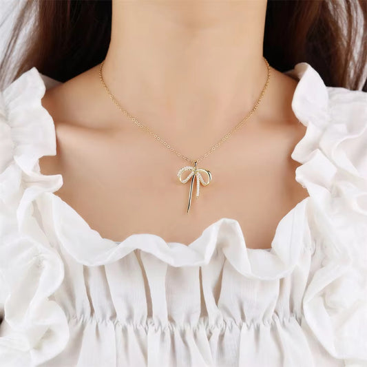 Pearl n Bow Necklace