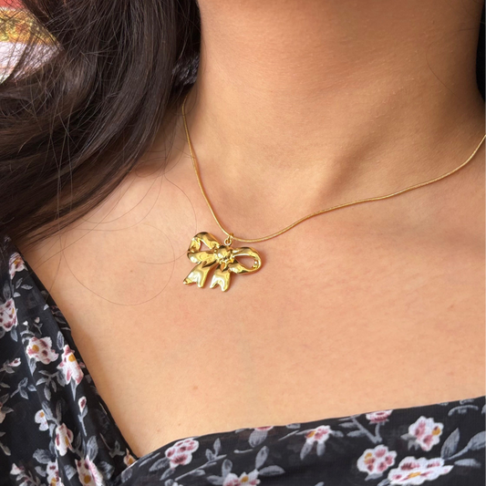 Golden Bow Necklace